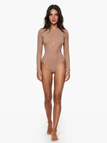GOD SAVE QUEENS Body 'Second Skin Long Sleeve Crew-Neck Bodysuit' - barna