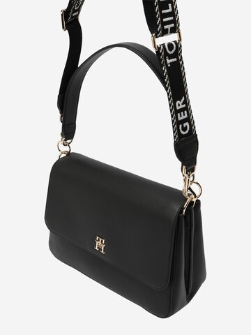 TOMMY HILFIGER - Bolso de hombro en negro: frente