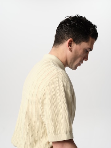 Pull-over 'Oskar' ABOUT YOU x Jaime Lorente en beige