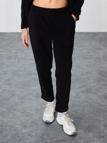Tommy Life Joggingová souprava – černá