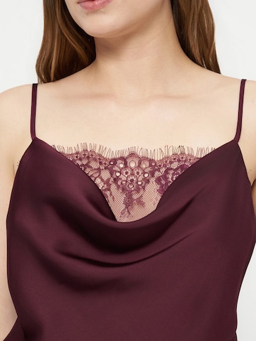 Haut Anna Field en rouge