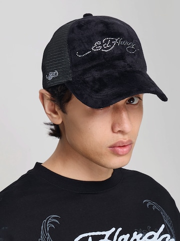 Ed Hardy Cap in Black: front