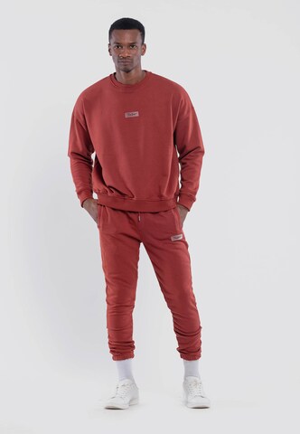 Tom Barron Tracksuit in Brown: front