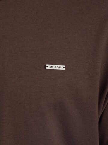 T-Shirt Smilodox en marron