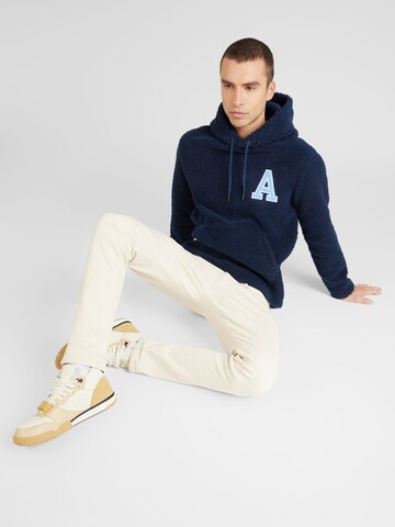 AÉROPOSTALE Sweatshirt in Blau