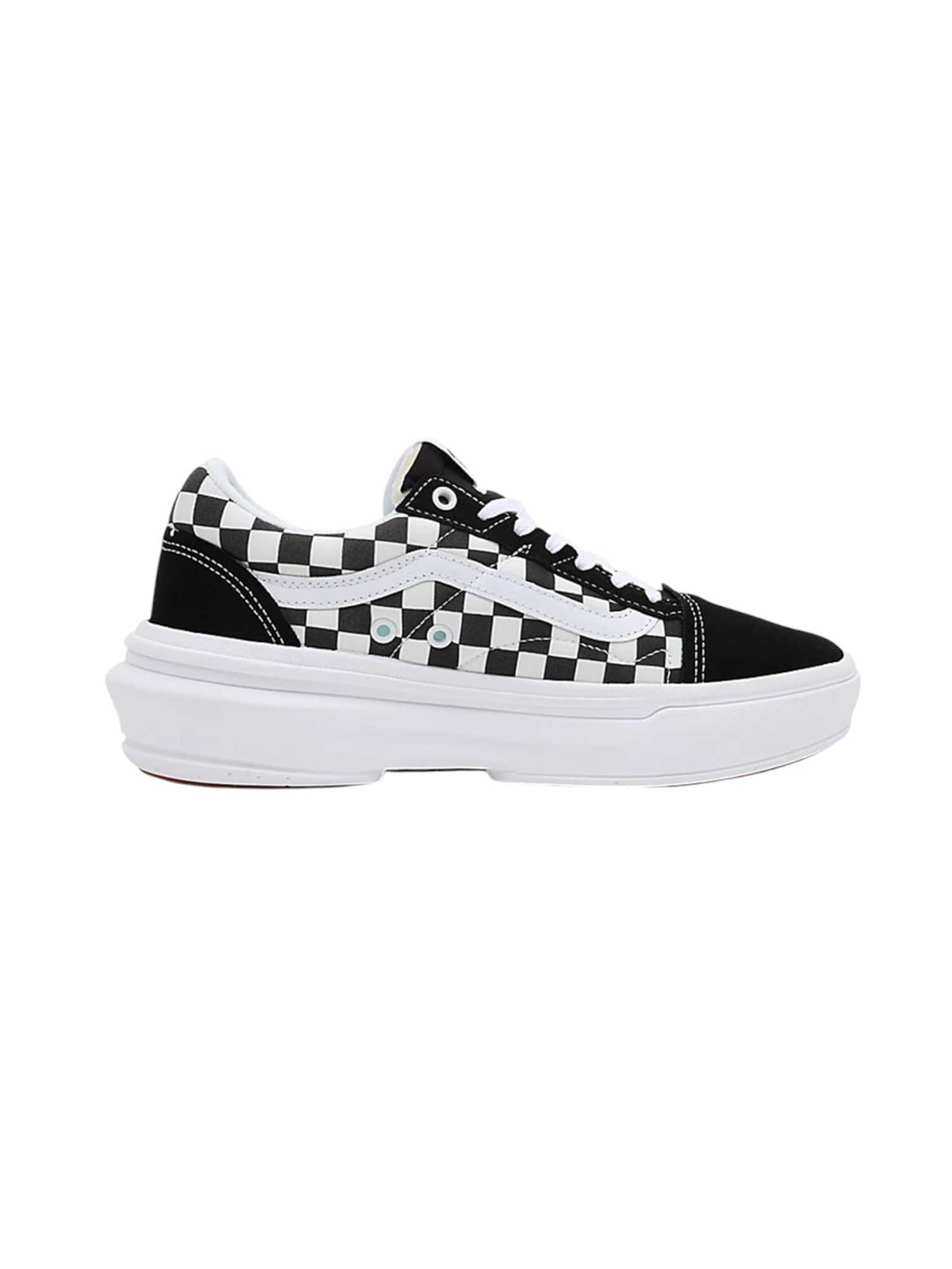 Baskets basses VANS en noir