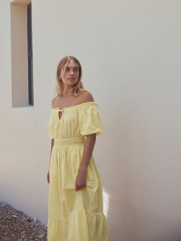Robe d’été Next en jaune