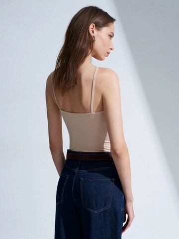 Dilvin Top in Beige