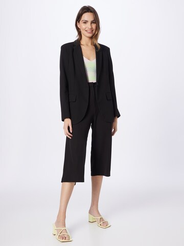 IMPERIAL Regular Pleat-Front Pants in Black