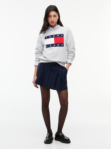 Tommy Jeans - Sudadera en gris