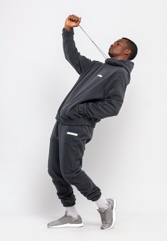 Tom Barron Tracksuit in Grey