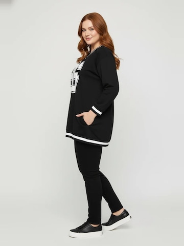 Shape Of You Sweatshirt‌‌‌‌‌‌ in Schwarz