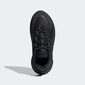 ADIDAS ORIGINALS - Sapatilhas 'Ozelia' em preto