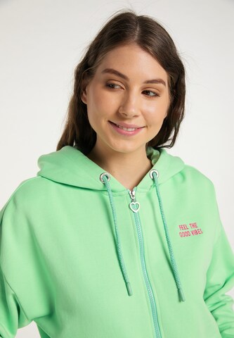 MYMO Zip-Up Hoodie in Green