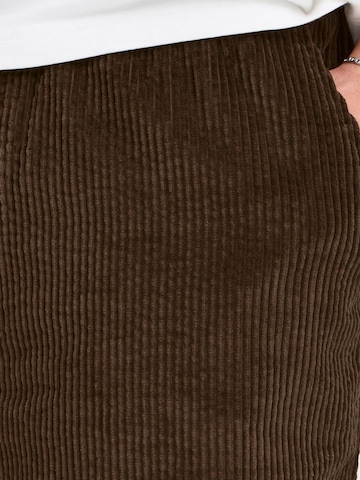 !Solid Loose fit Chino trousers ' SDALANN ' in Brown