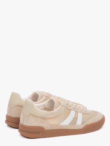 ES8 Sneakers '001-1' in Beige