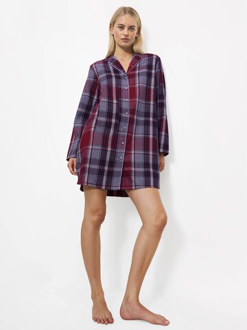 TRIUMPH - Camiseta de noche ' Boyfriend ' en lila