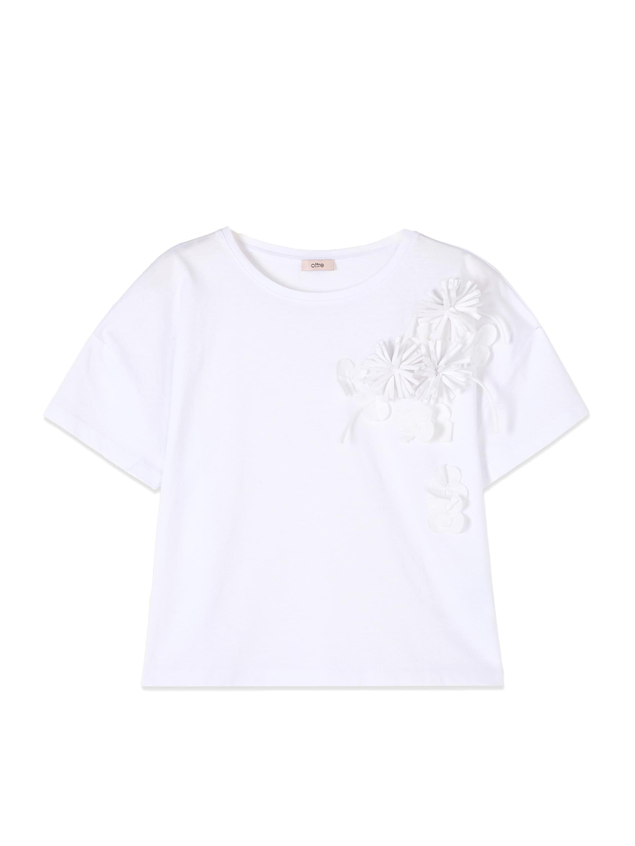 Haut oltre en blanc : devant