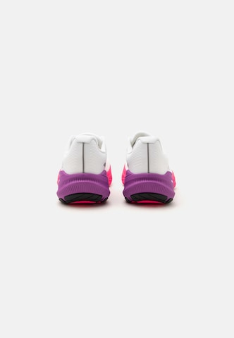 Altra Juoksukengät 'EXPERIENCE FLOW 3' värissä valkoinen