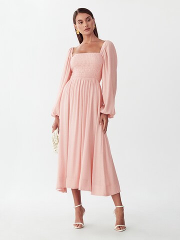 St MRLO Kleid 'True' in Pink