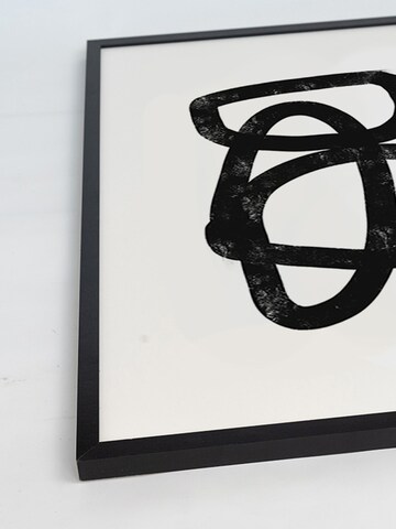 Liv Corday Image 'Minimal' in White