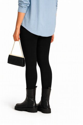 CALL IT SPRING - Clutches 'LETICIAA' em preto: frente