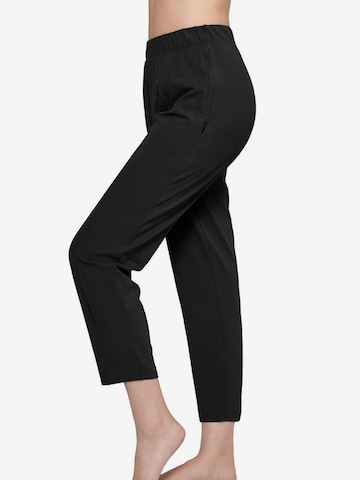 Yvette Sports Normalny krój Spodnie sportowe 'Moonlight' w kolorze czarny