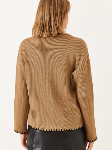 Giacchetta di Bianco Lucci in marrone