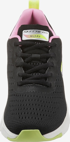 SKECHERS Trampki niskie w kolorze różowy