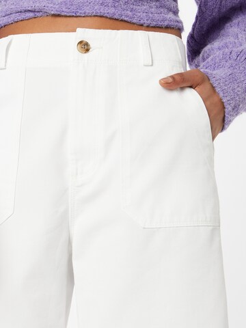 Regular Pantalon ESPRIT en blanc