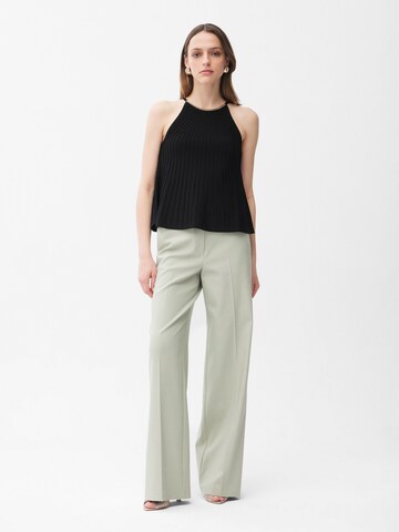 adl Blouse in Black