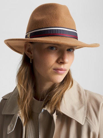 TOMMY HILFIGER Hat in Brown: front