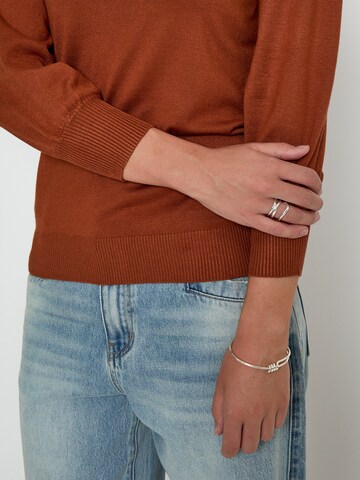 minus Top 'Mersin' in Brown