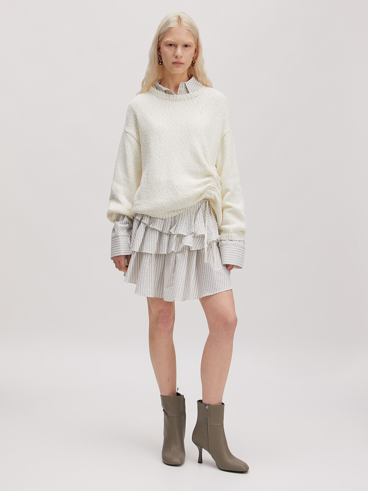 EDITED Pullover 'Chelsea' creme