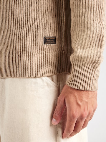 Pulover de la JACK & JONES pe bej