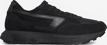 DIESEL Platform trainers 'S-TYCHE D' in Black: front