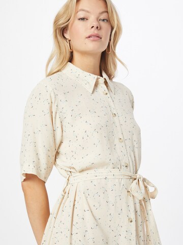 Robe-chemise 'Rufus' modström en beige