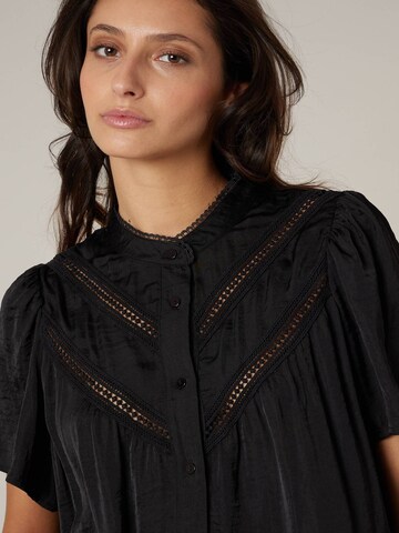 Chemisier 'Alessia' Deeluxe en noir