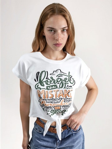 T-shirt Hiccup en blanc : devant