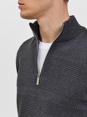 SELECTED HOMME Пуловер 'MAINE' в сиво