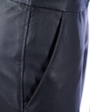 Coupe slim Pantalon ' 4202138 ' Maze en noir