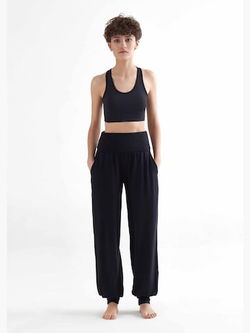 True North Loose fit Pants 'Yogahose' in Black