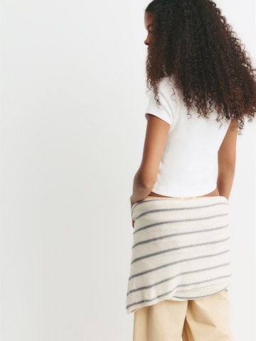 Tricou 'PACIFIC' de la Pull&Bear pe alb