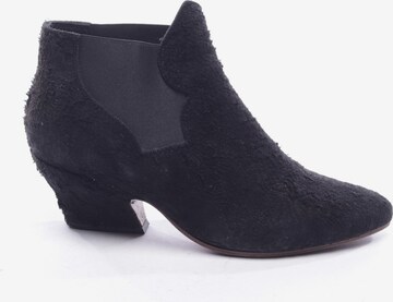 Acne Dress Boots in 37 in Black: front