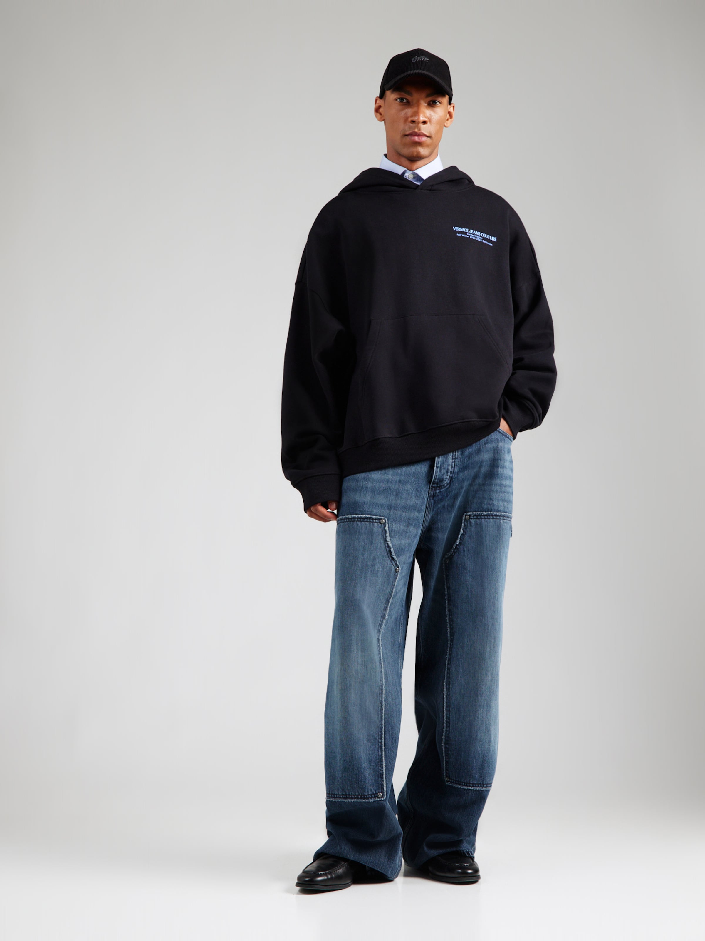 Versace Jeans Couture Sweatshirt in Black | ABOUT YOU