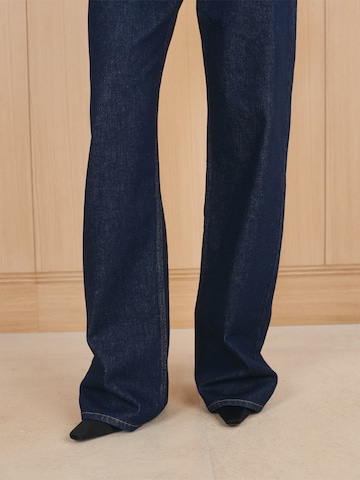 RÆRE by Lorena Rae Wide Leg Jeans 'Elif Tall' in Blau