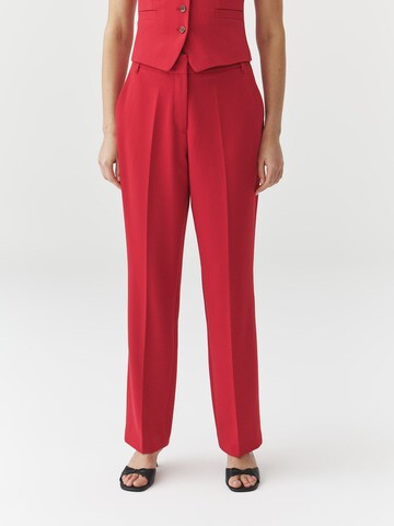 TATUUM - Regular Calças em vermelho