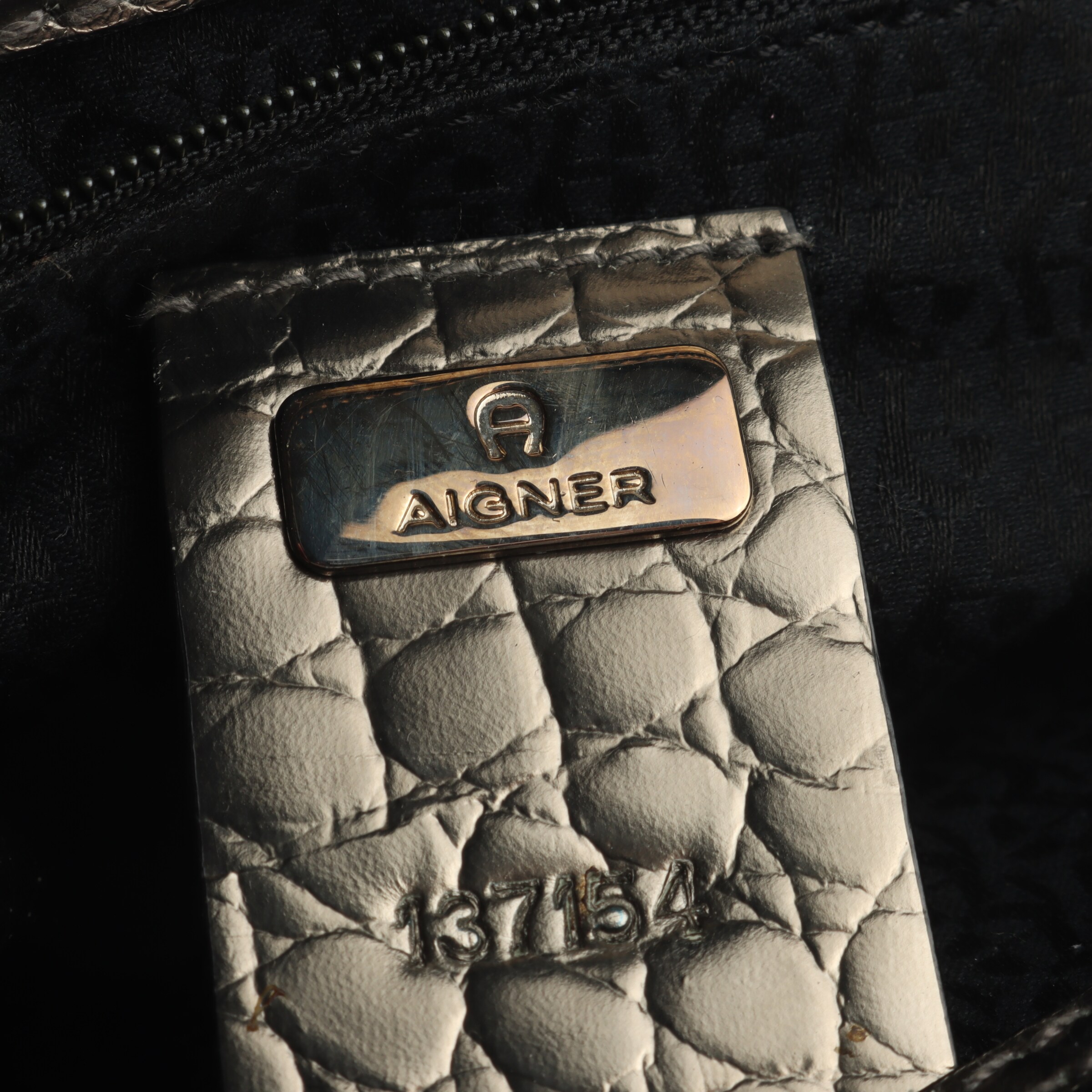 AIGNER Bag in One size in Silver