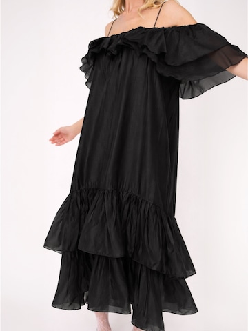 Crās Dress ' Livelycras ' in Schwarz