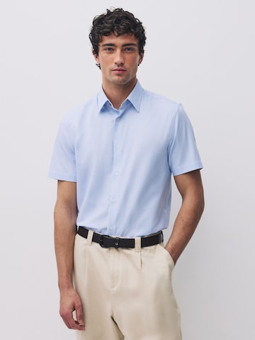 Next Regular Fit Hemd in Blau: Vorderseite